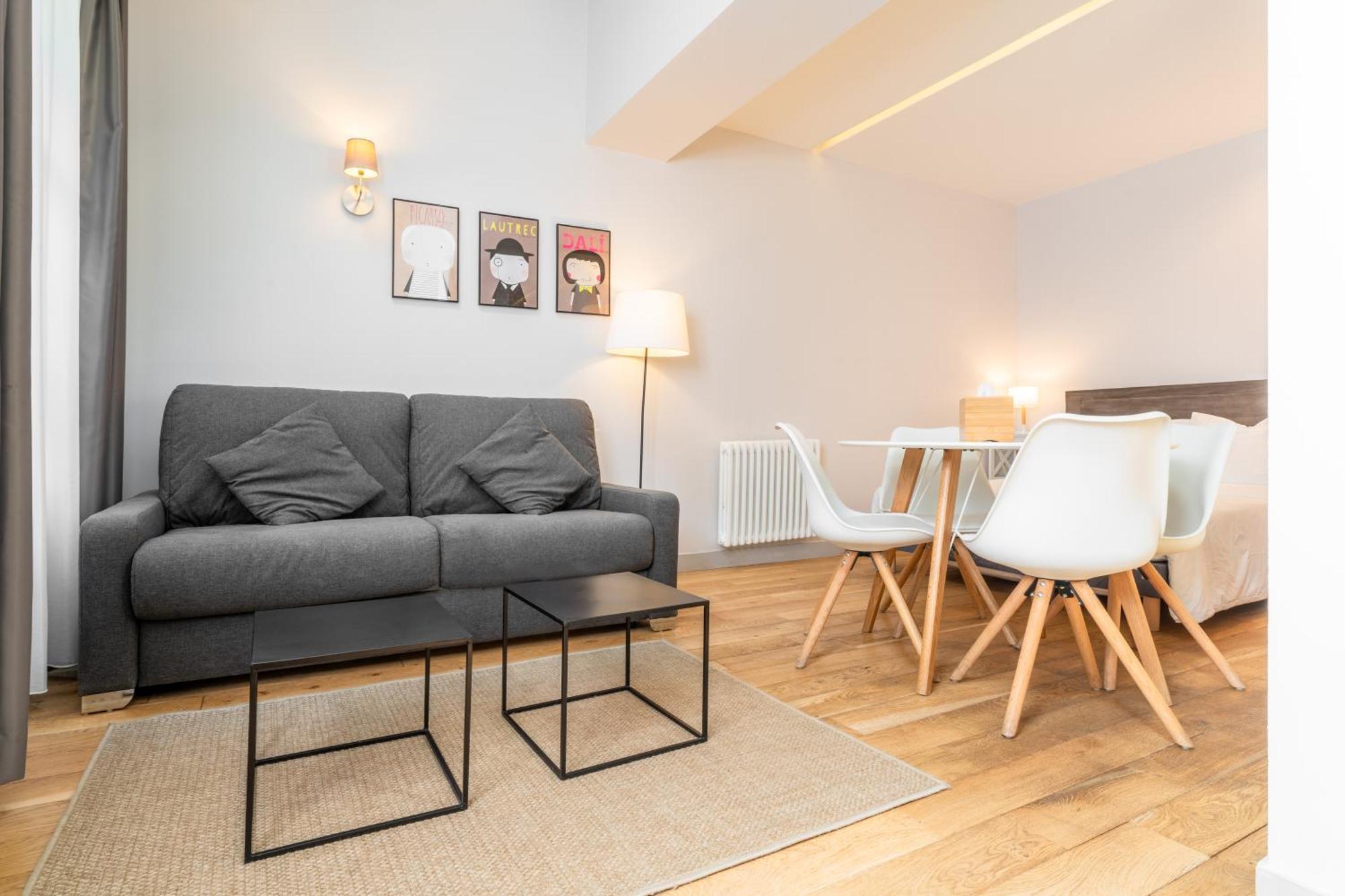 Apparts De L'Oncle Louis Versailles Bagian luar foto