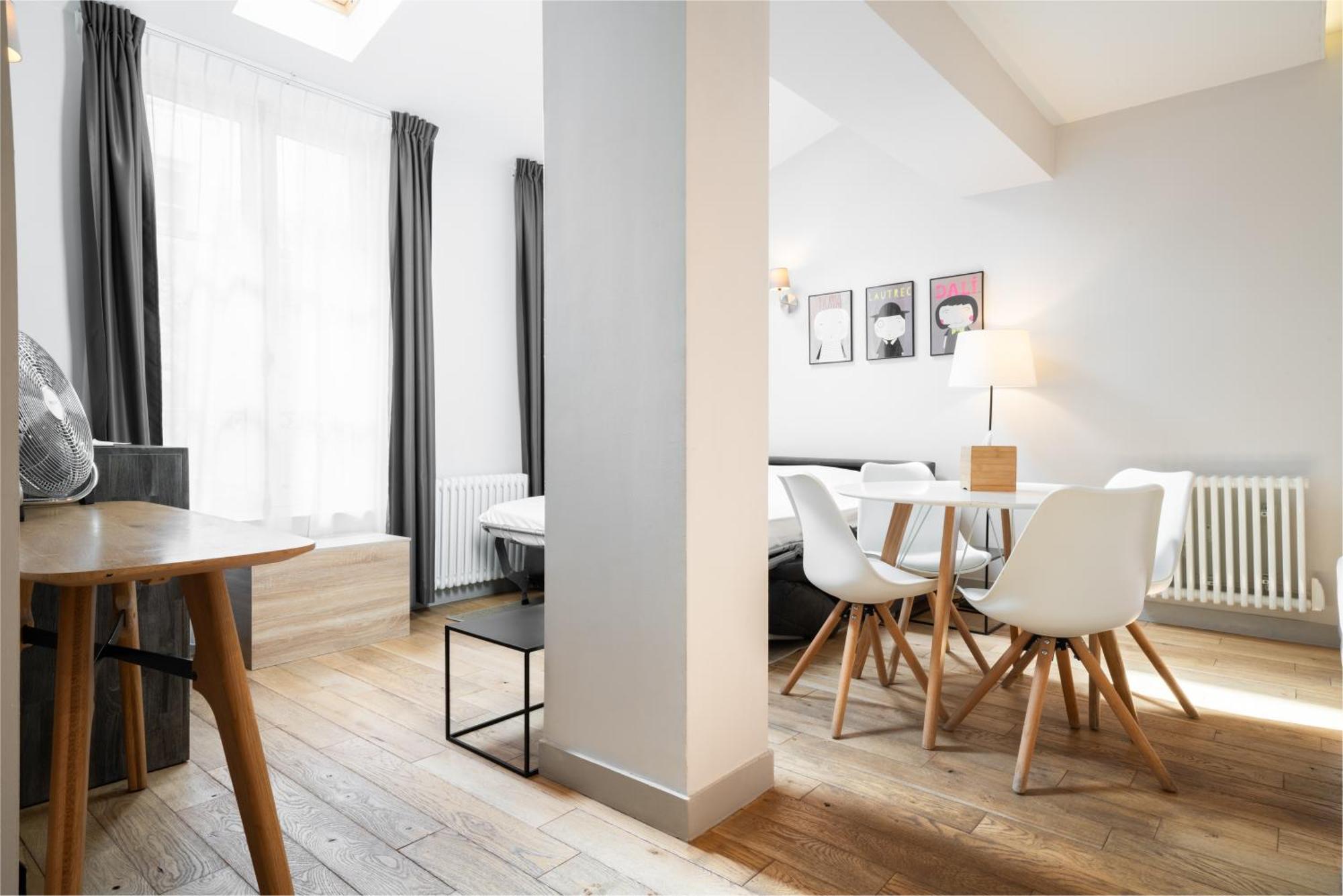 Apparts De L'Oncle Louis Versailles Bagian luar foto