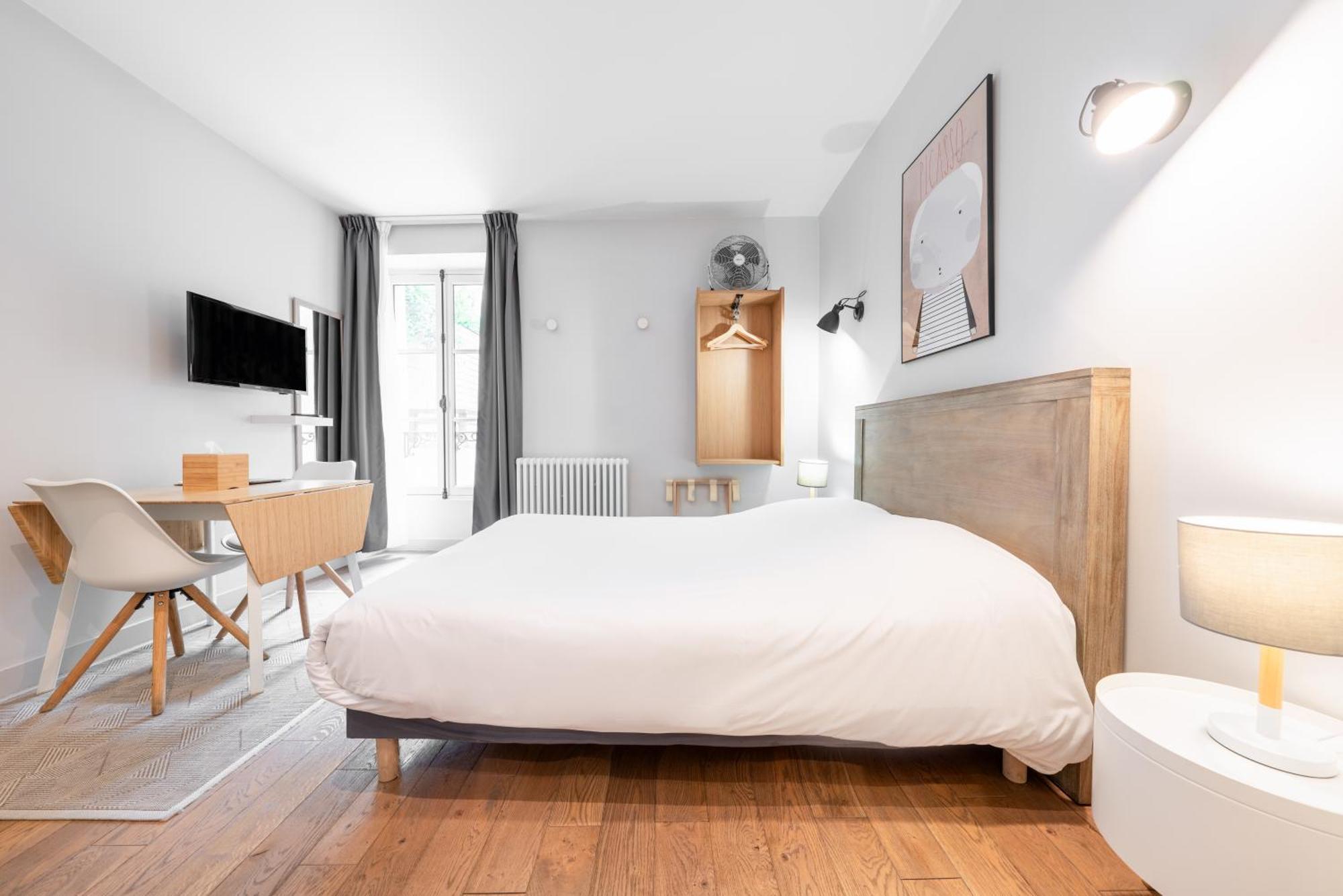 Apparts De L'Oncle Louis Versailles Bagian luar foto