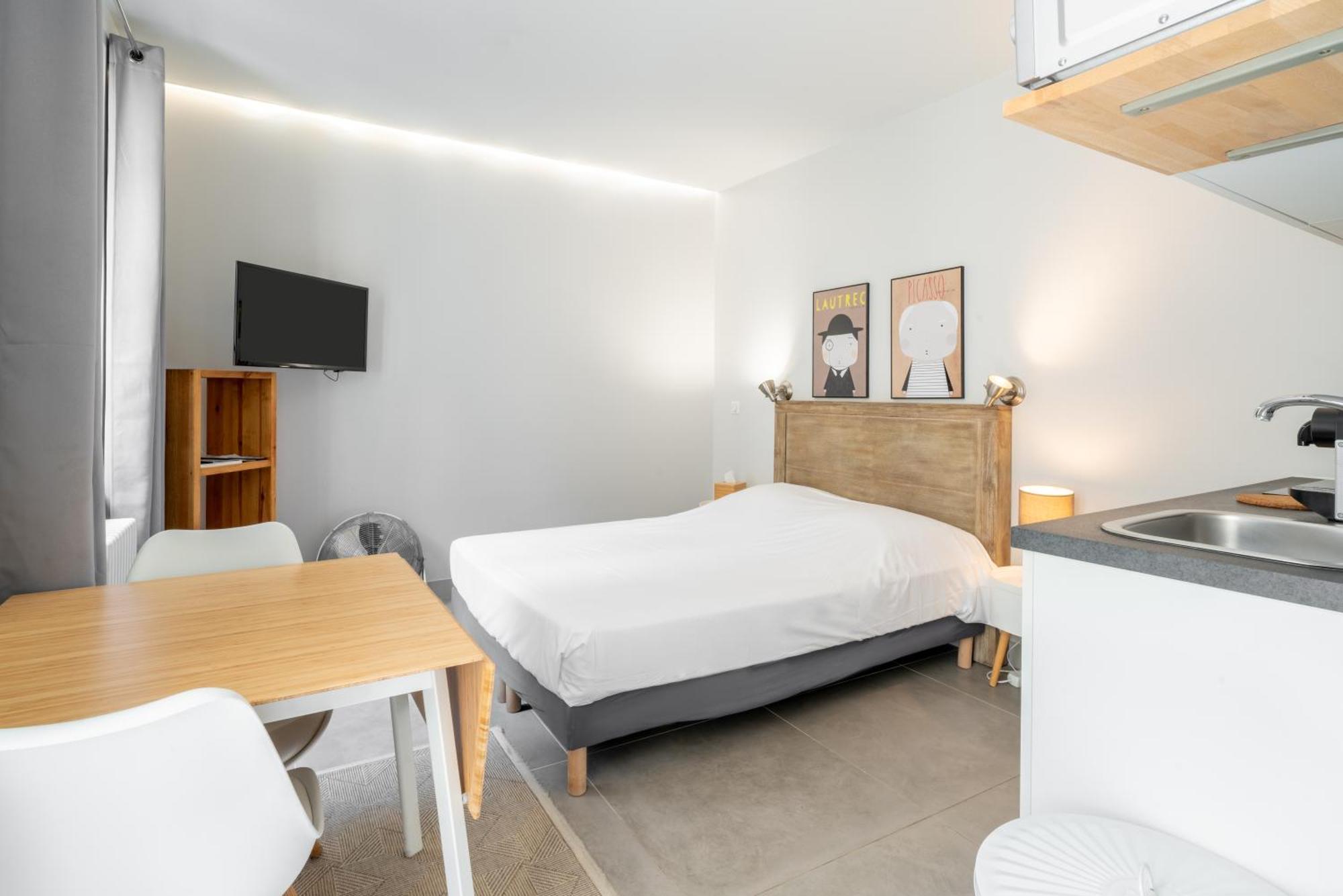Apparts De L'Oncle Louis Versailles Bagian luar foto